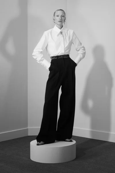 Look 1